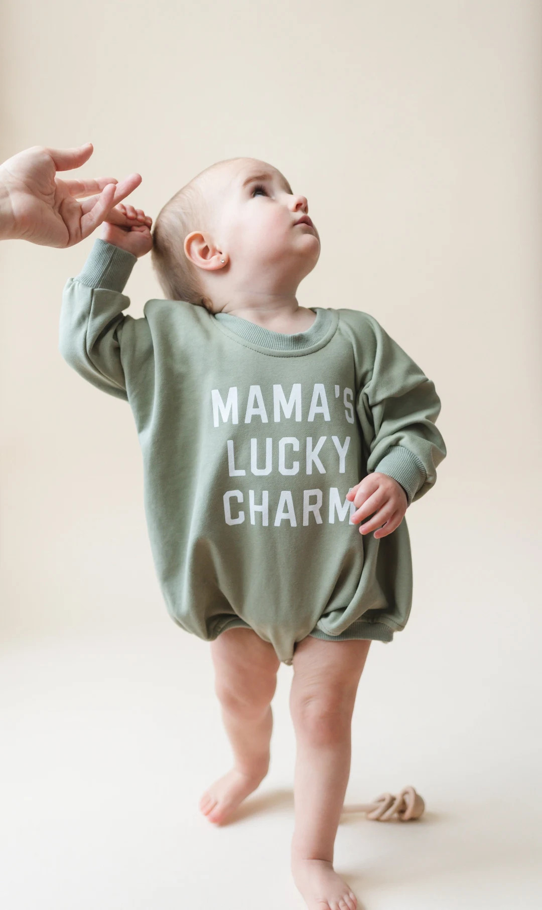MAMA'S LUCKY CHARM St. Patrick's Day Graphic Oversized Sweatshirt Romper - Sweatshirt Bubble Romp... | Etsy (US)