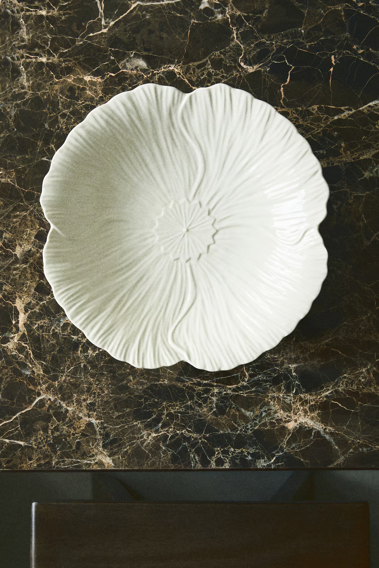 Large Stoneware Serving Plate | H&M (US + CA)