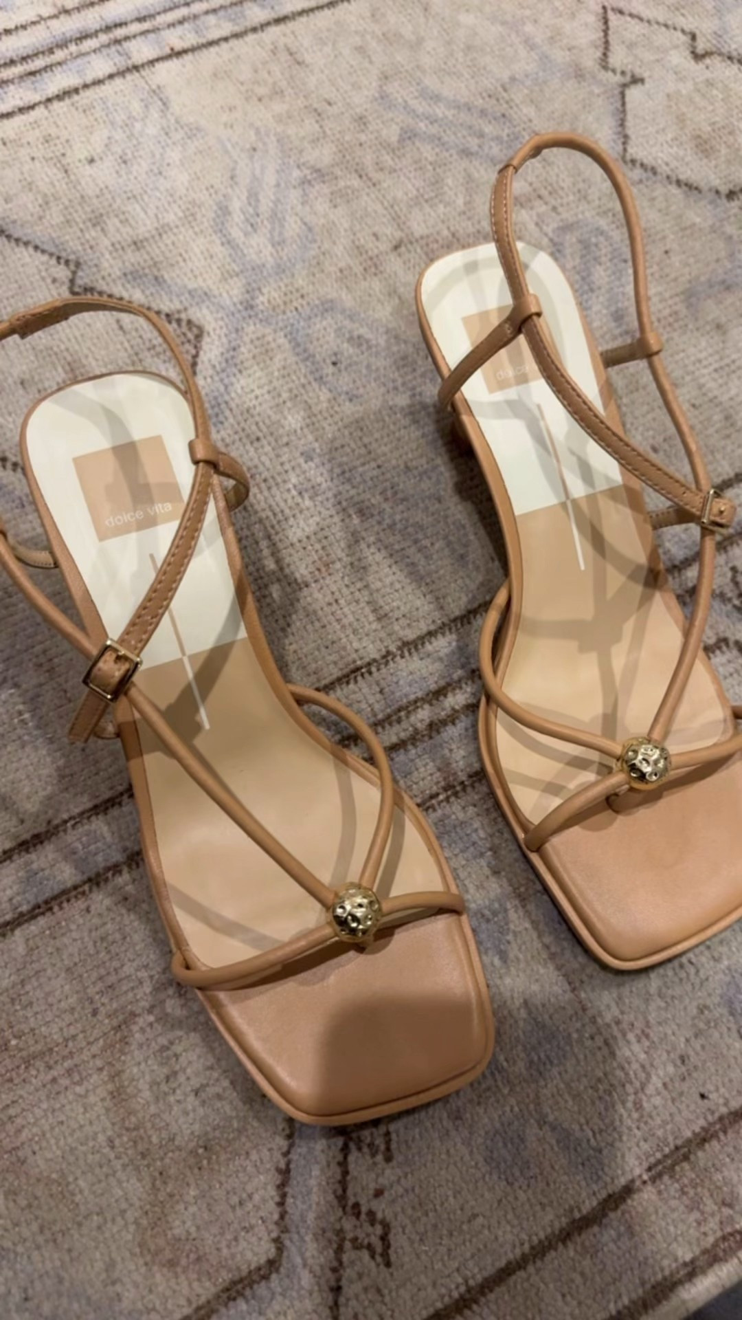 Use code: Hollie35 for 35% off!  The perfect summer/spring heel and so comfy 

#LTKSaleAlert #LTKFindsUnder100 #LTKootd