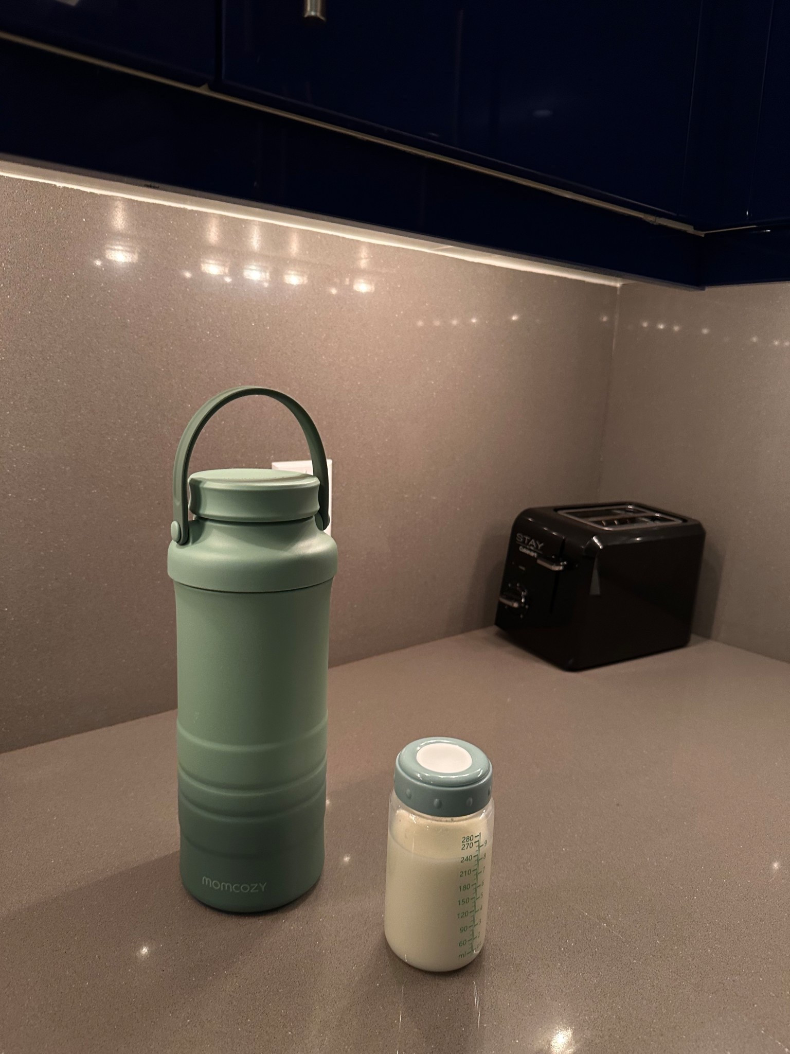 Pumping on the go but make it effortless 🤍 My Momcozy portable breast milk cooler keeps liquid gold safe, chilled, and ready wherever I am. Work days, errands, events… we don’t stop. 🍼✨ #MomLife

#LTKBump #LTKmomlife #LTKBaby