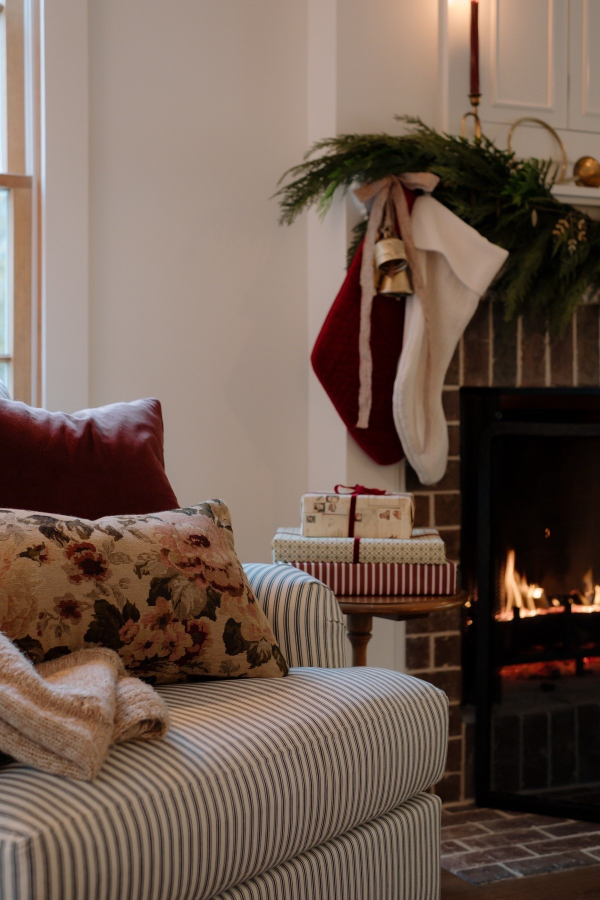 Cozy fireside ❤️ 

#LTKHome #LTKHoliday