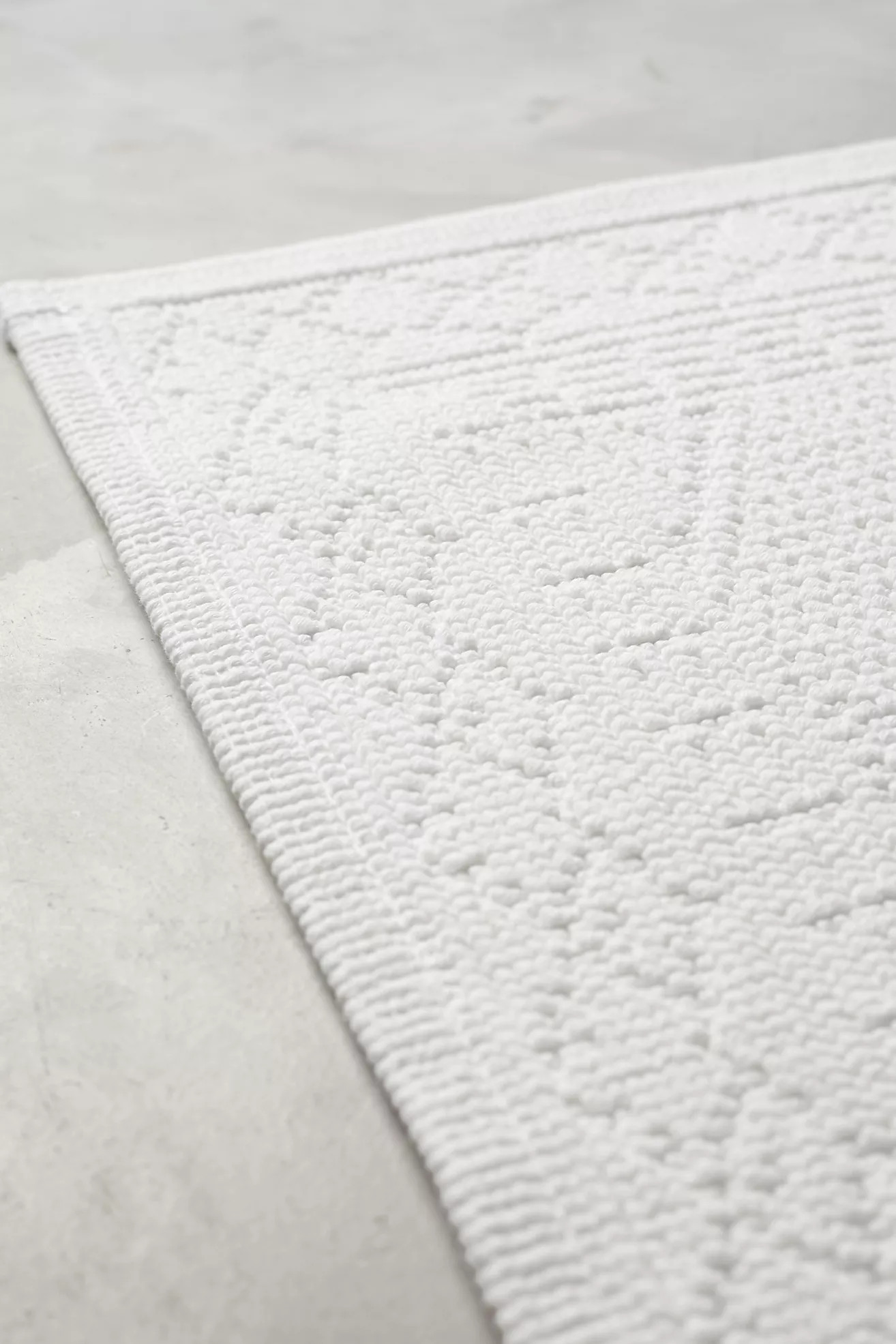 Misona Stonewashed Cotton Bath Mat | Anthropologie (US)