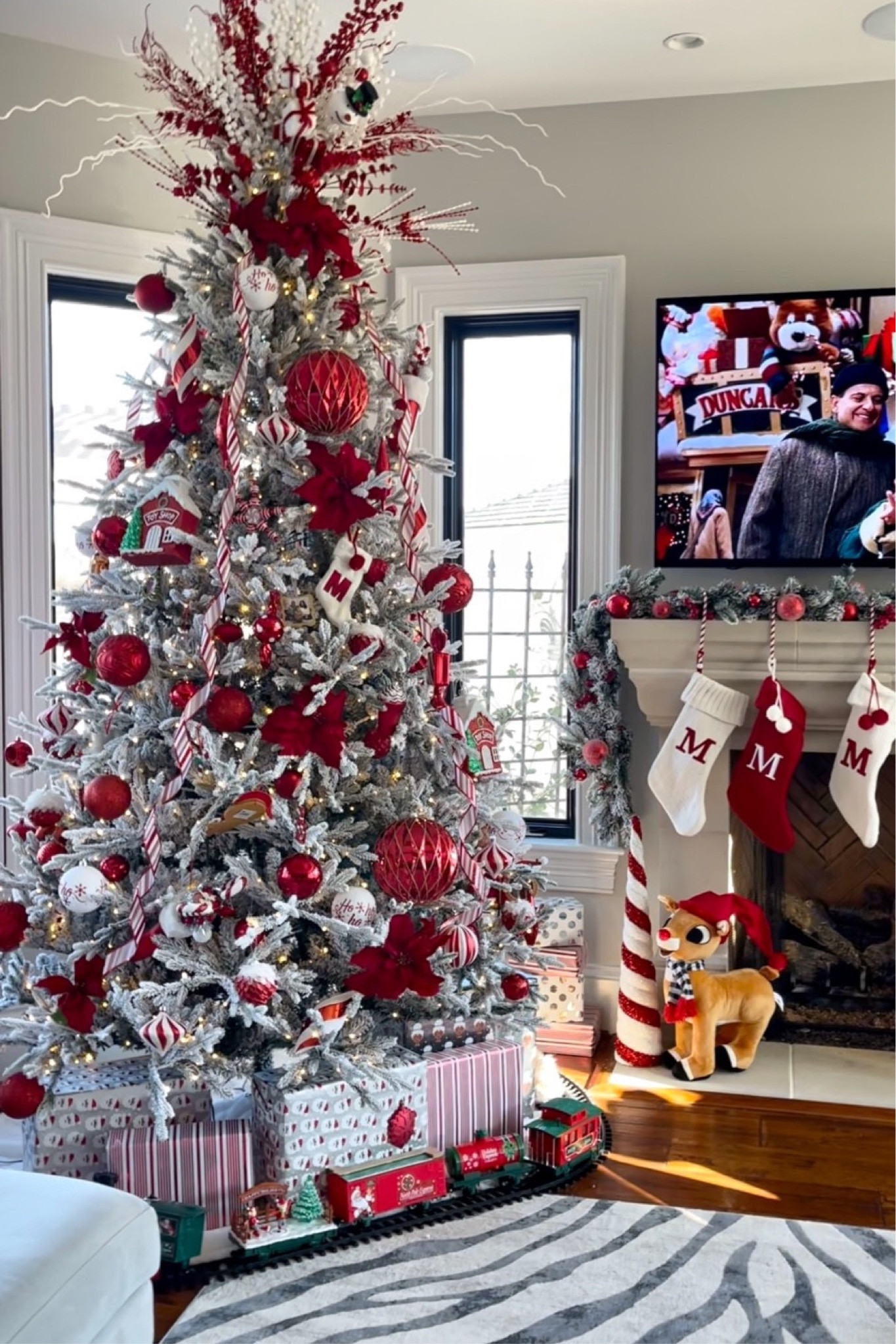 Dreamy red & white Christmas theme. Shop this flocked tree for under $400 and super cute ornaments to complete the look!

#LTKSeasonal #LTKHoliday