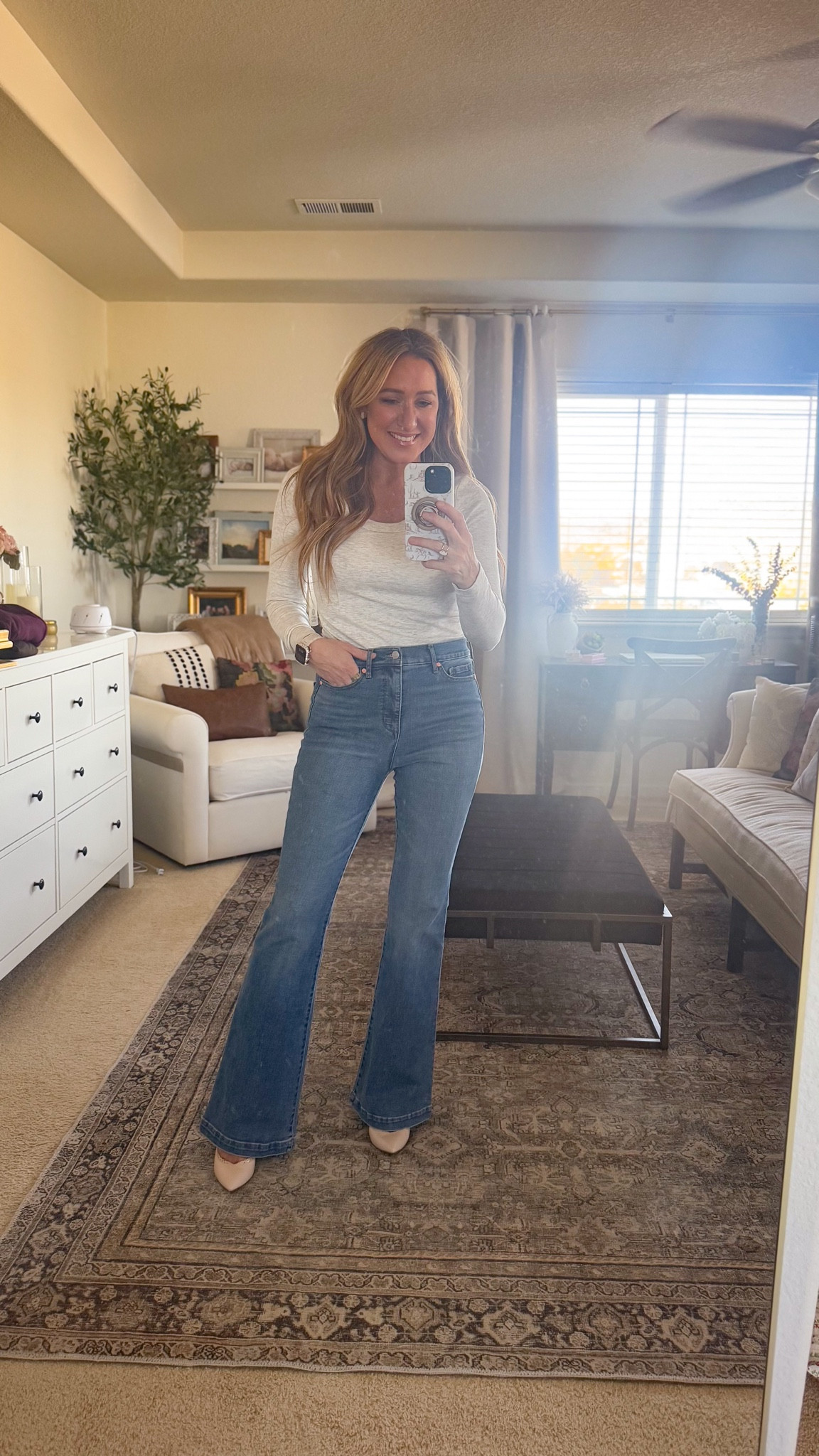 Stretchy ripped tee, perfect staple from @walmart and under $10

Size medium 

#LTKFindsUnder50 #LTKOver40