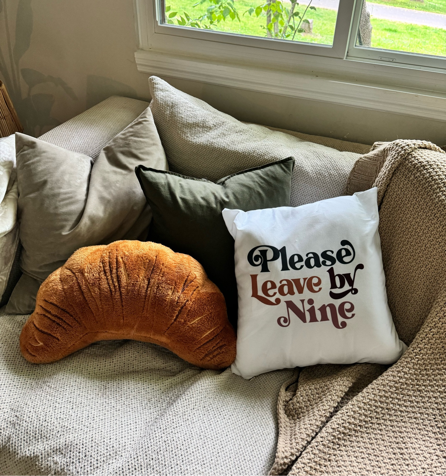 funny throw pillows 

#LTKhome