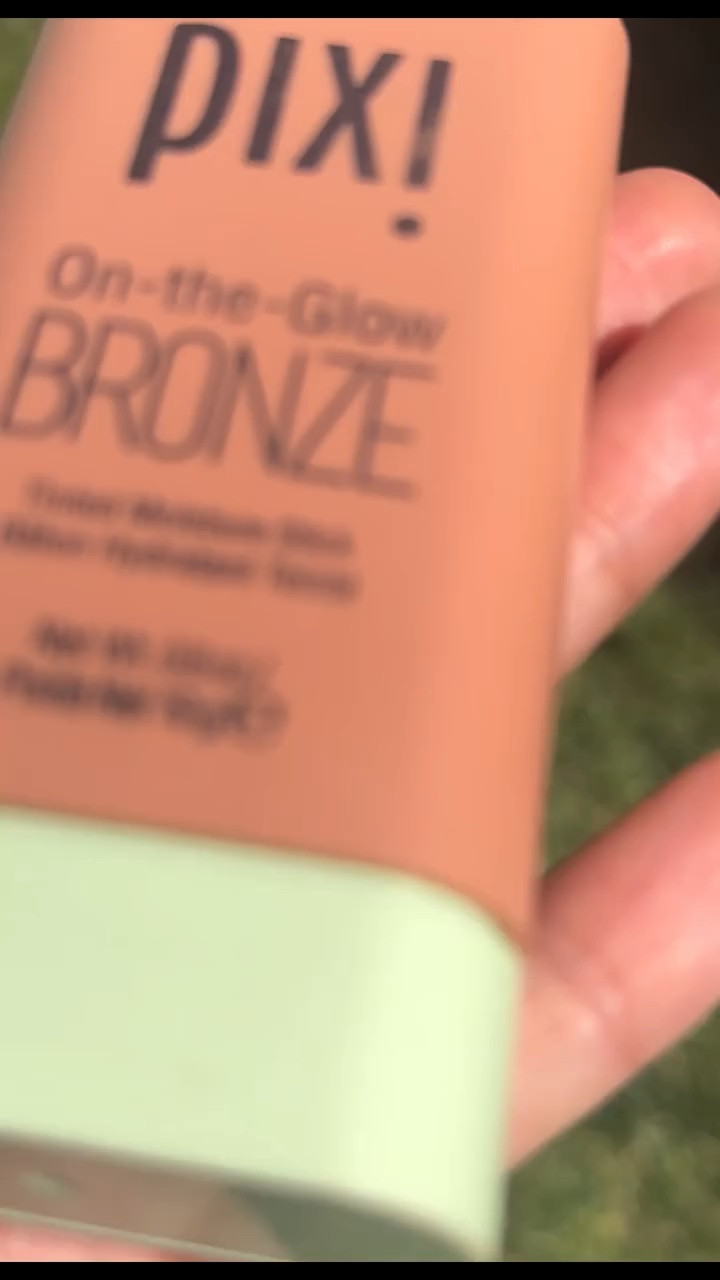 Pixi on the glow bronze!! ✨🫶🏻

#LTKBeauty #LTKNYFW #LTKSaleAlert