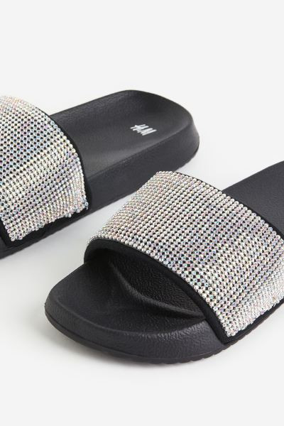 Pool shoes | H&M (UK, MY, IN, SG, PH, TW, HK)