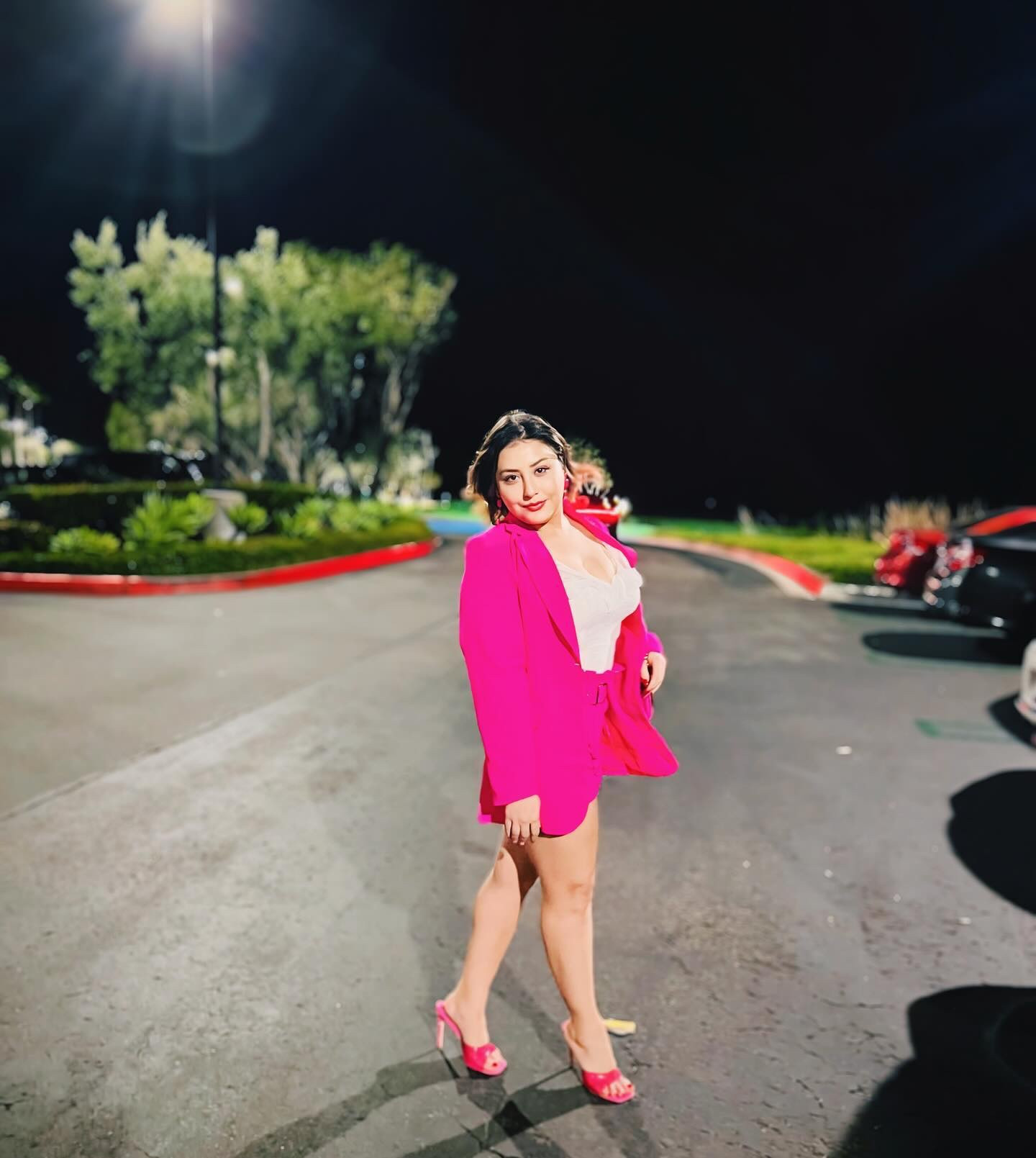 Power suit, but make it hot pink shorts 🩷

#fortheloveofpink #pinkaesthetic #pink #girlyvibes #feminine #girlboss #lady #ladyboss #pinkaddict #hotpink