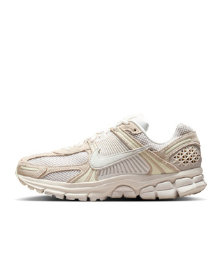 Nike Zoom Vomero 5 Women's Shoe with Reflective Accents | Nike (US)