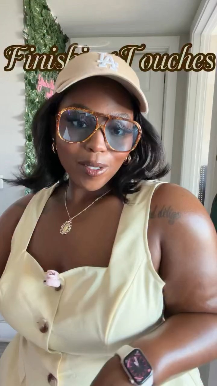 Finishing touches got me glowing, moisturized, & smelling like I avoid struggle on purpose 😮‍💨.

Body shining✨, fragrance lingering, & the casual errand fit still giving soft life luxury 💅🏾.

✨ Glow 
@vaselinebrand Cocoa Radiant Gel Oil 
@brownsugarbabe Bad & Bougie Luxury Fragrance Body Oil 
@victoriasecret Bombshell Shimmer Body Oil 
@burberry Her Eau de Parfum Intense 
@kayali Eden Sweet Peach 

🧢 @amazon 
🕶️ @12pmstudios Copenhagen Denim 
📿 @shopakira @lovisajewellery @theofficialpandora 
👗 @shein_us 
👛 @jwpei_official 

Comment Shop for the 🔗s 💌

#brownsugarbabe #burberryher #kayalifragrance #atlantacreator #atlantainfluencer

Brown Sugar Babe body oil, Burberry Her Intense perfume, Kayali Eden Sweet Peach perfume, Vaseline Cocoa Radiant Gel Oil, Victoria’s Secret Bombshell Shimmer, fragrance layering routine, luxury glow routi