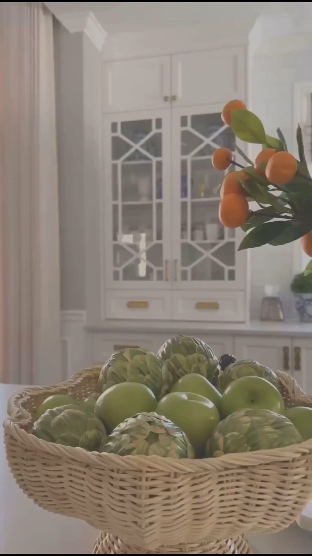 Gorgeous pops color of home decor for spring in our kitchen! Faux orange branches, artichokes and fruit are chic and vibrant! Spring kitchen finds, spring kitchen decor, kitchen inspo, kitchen inspiration, kitchen finds, kitchen decorations, home finds, home inspo, home style, spring pathetic


#LTKSeasonal #LTKHome