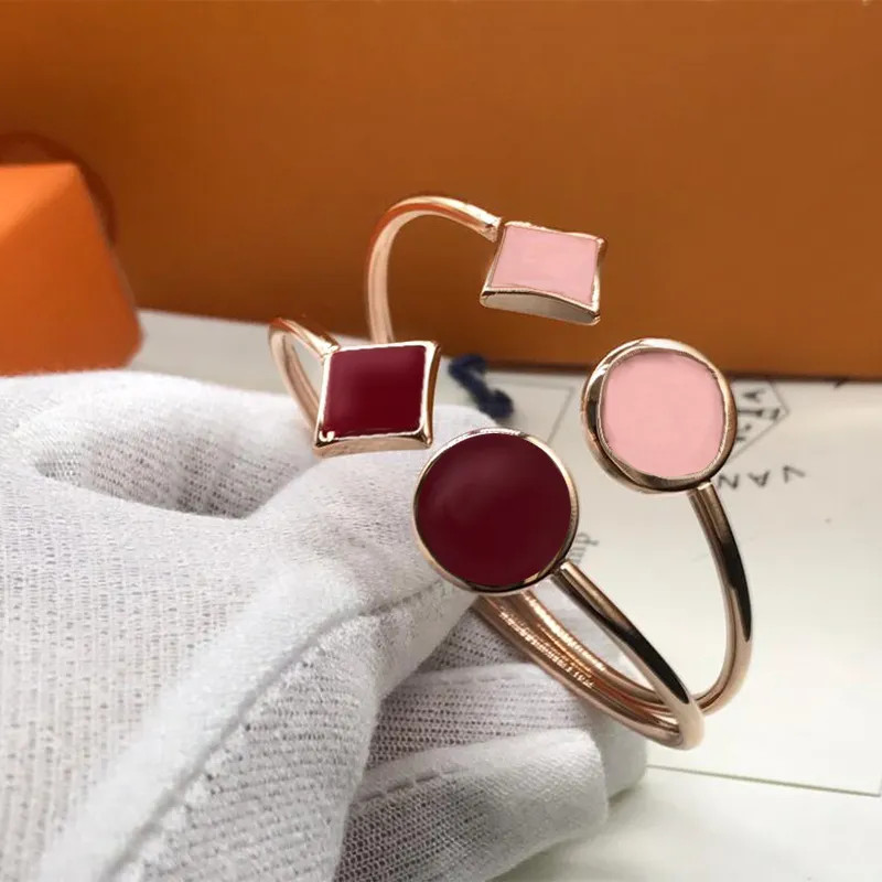 Designer Clover Bracelet Bangle Bracelets for Woman Luxury Lock Bangle Nails Bracelet with Diamon... | DHGate