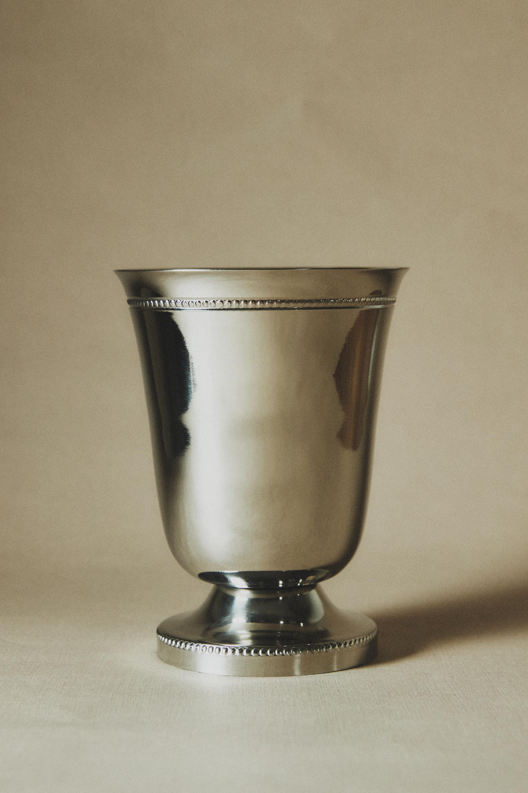 SMALL STRAIGHT STEEL GLASS VASE | Zara US