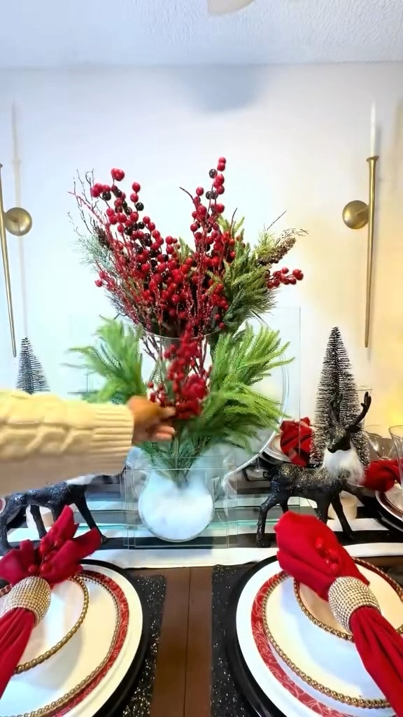 Christmas inspirations!  Thanksgiving is right on our heels, time to pull out the Christmas decorations, but first, here’s an inspiring tablescape idea! 

My vase and table decor are on my LTK Page 

#christmas #tablescape #zgalleriemoment #itstime #cornerofmyhome #cornerofmyhome 

Getting our home ready for Christmas! 🎄 One of my fav vessel to decorate for the holidays is my Jules Canisters! They’re fun to style, and gain a ton of Love! 

Leave TABLESCAPE and I will send you the link or tap the link! I’ll all drop the link in my bio! 

#christmasdecorideas #tablescapestyling 
#christmasdecorations #1111 #gingerbread #christmaslights #homedecor  #tistheseason #seasonsgreetings #itsthemostwonderfultimeoftheyear

#LTKHome #LTKHoliday #LTKmomlife