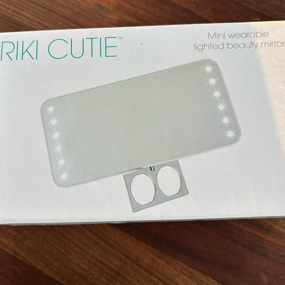 Riki LOVES Riki Cutie Mirror | Poshmark