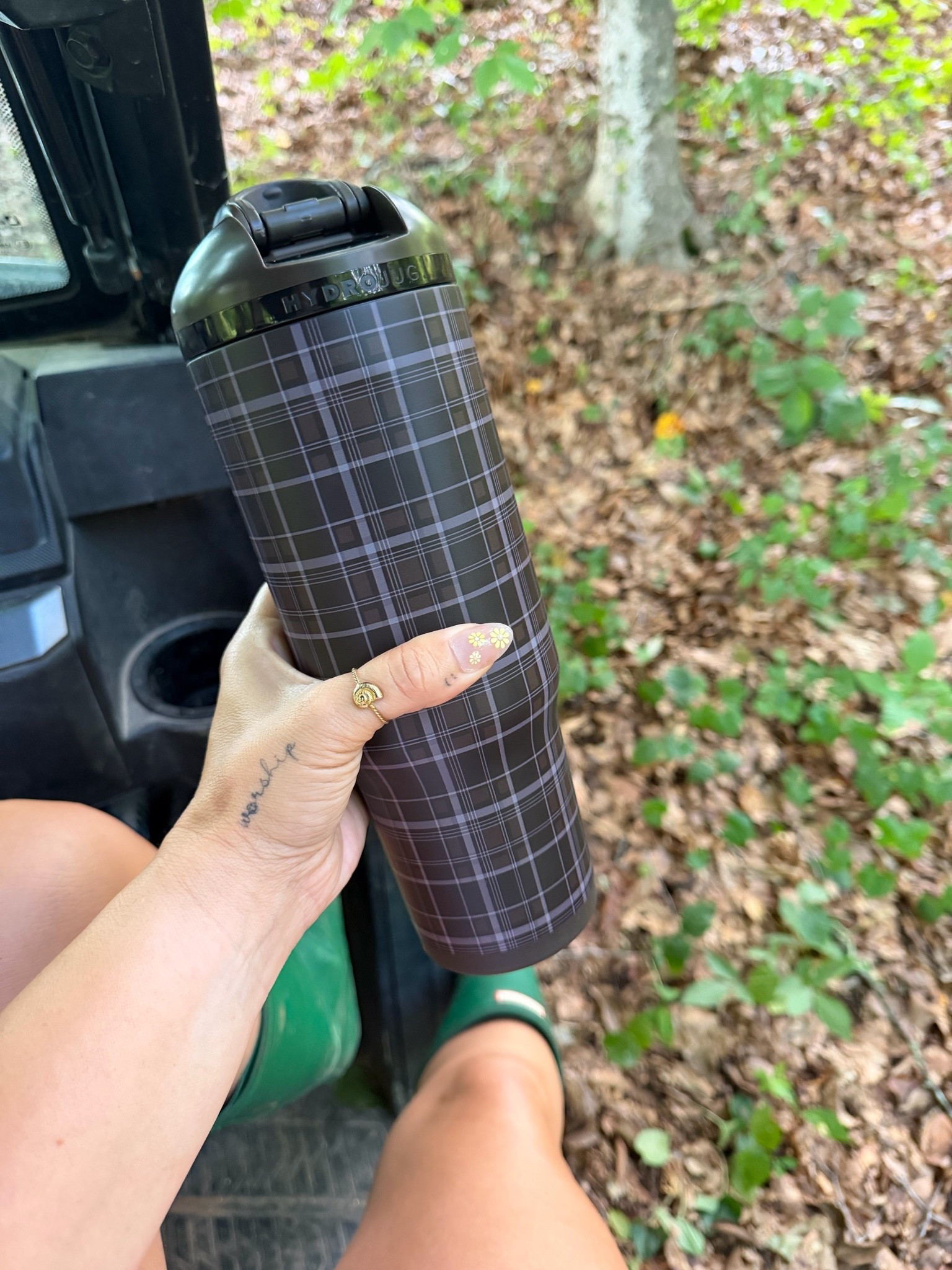 Outdoor activities and a sports jug that has all the fall fibes @HydroJug  love this one

#LTKfitnessgoals #LTKActive #LTKSaleAlert