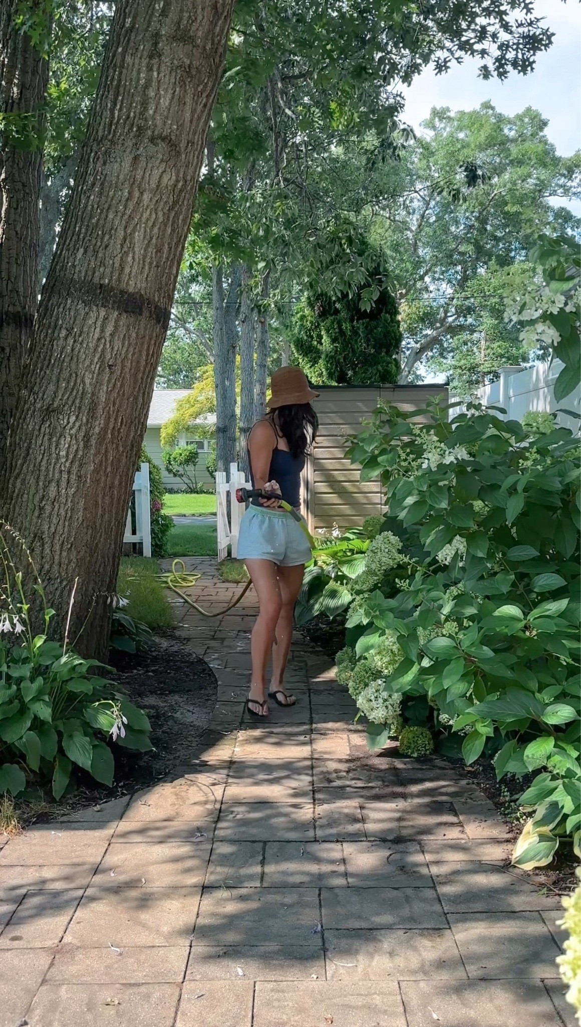 Summer gardening outfit

Boxer shorts, bra free tank, straw bucket hat

#LTKmorningroutine #LTKootd #LTKPetite