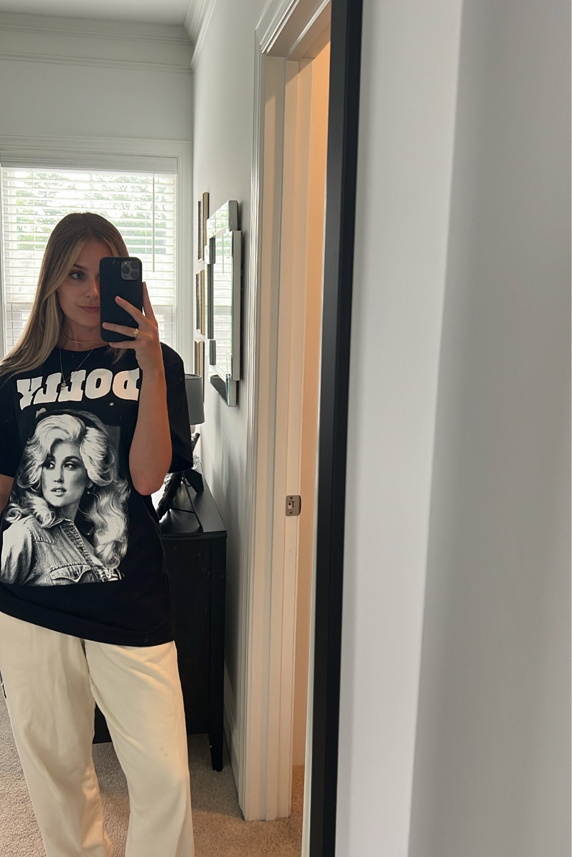 DOLLY P!! The best $8 I’ve ever spent 🖤

#LTKFind #LTKU #LTKunder50