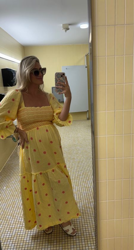 When you match the bathroom 💛 loooving this dress - perfect for the bump! Looks just like the free people one! 

#LTKbump #LTKstyletip #LTKfindsunder100