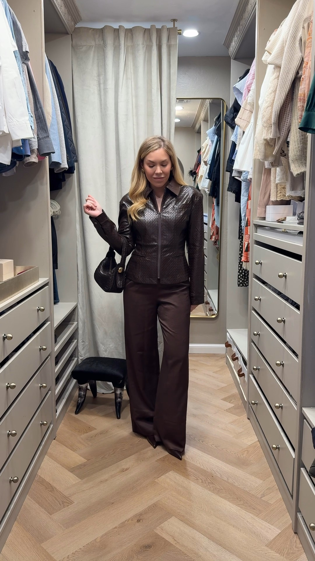 Love this fall bag! Looks so $$$

Fall outfit

#LTKdayinmylife #LTKootd #LTKgrwm
