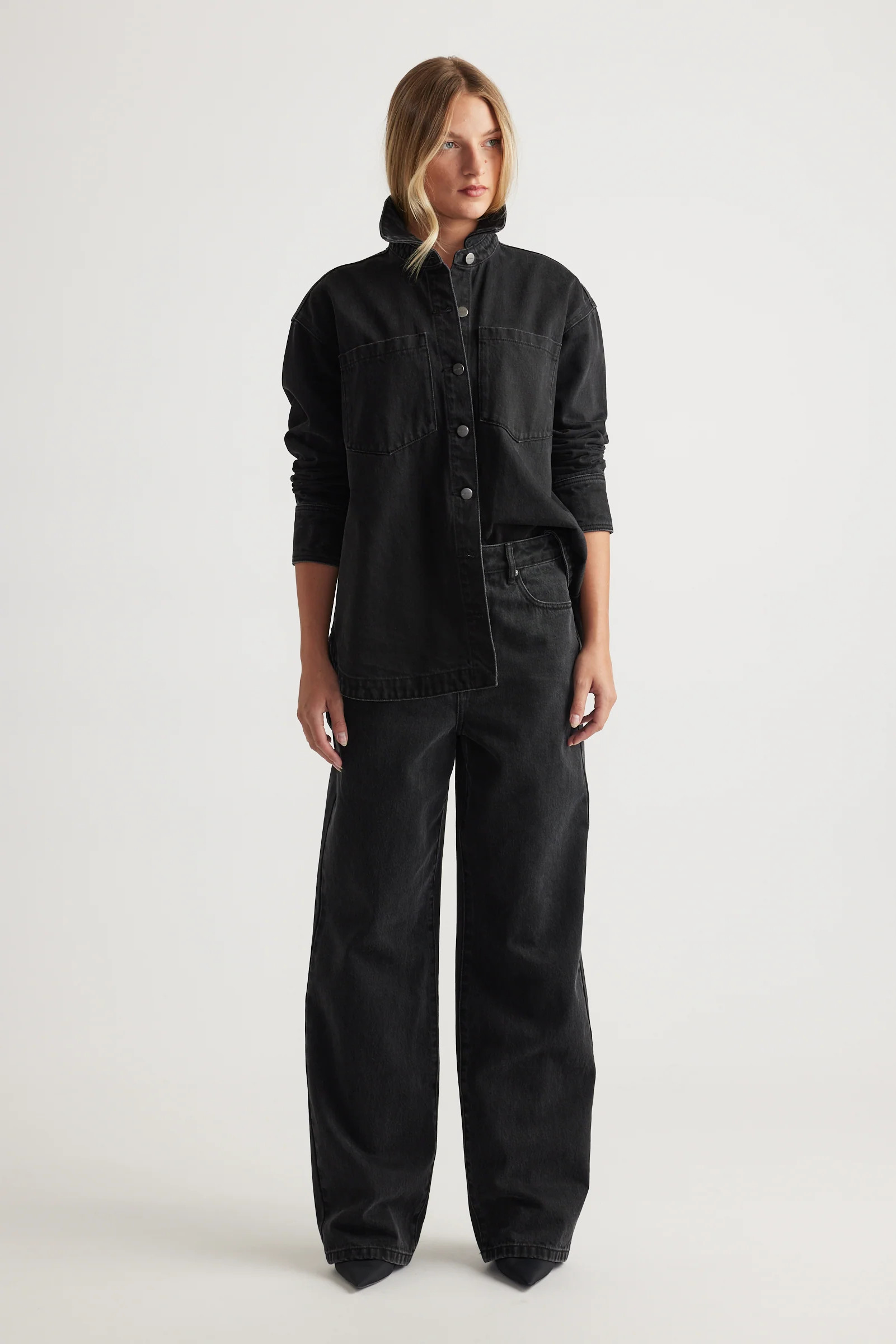 Ariana Straight Leg Jean - Black | DECJUBA