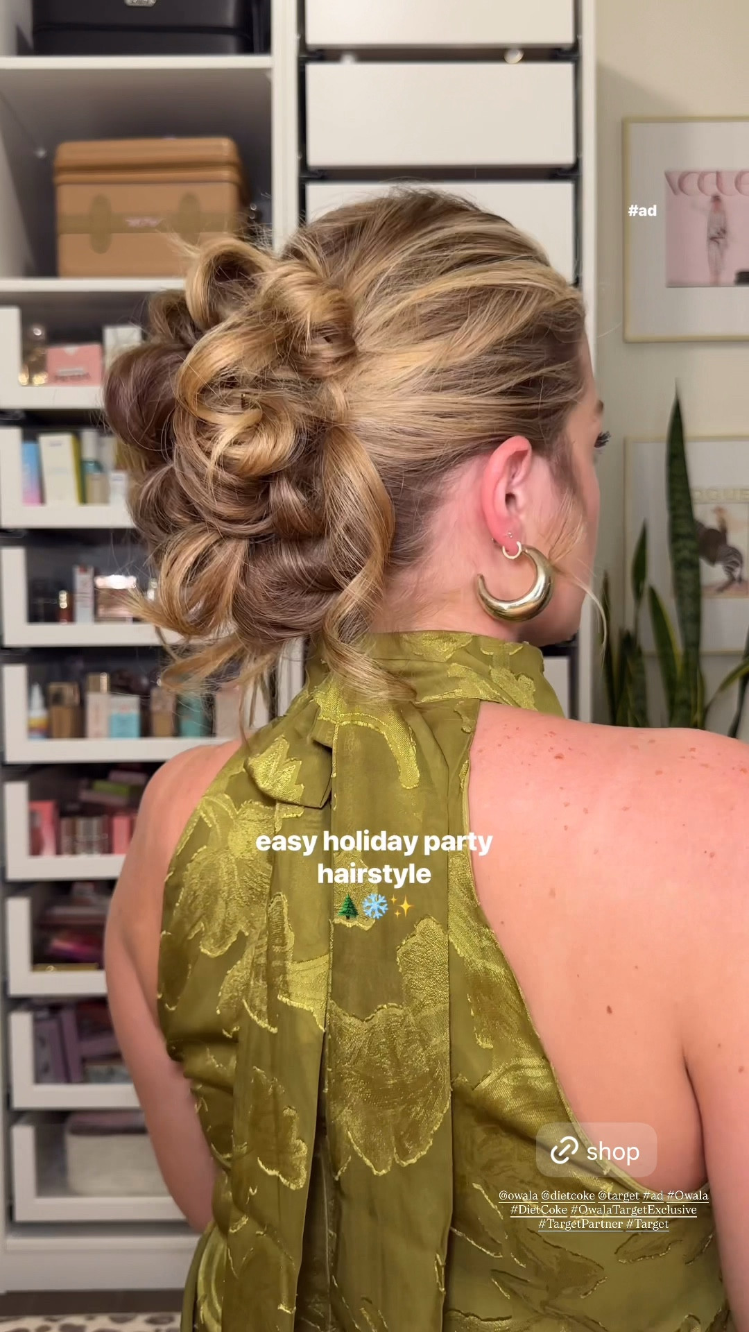 #ad goal: show up to the party with the best hair + the gift everyone wants to steal 🎁 the @owala x @dietcoke collab is the perfect white elephant gift !! get it at @target 🫶🏼 #Owala #DietCoke #OwalaTargetExclusive #TargetPartner #Target