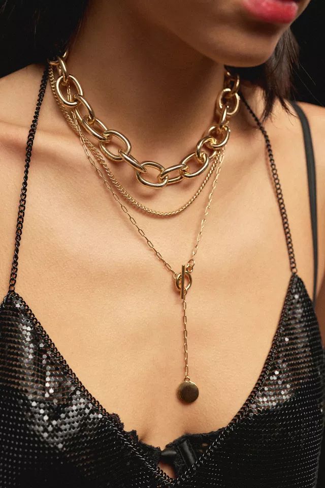 Kat Toggle Lariat Layer Necklace | Urban Outfitters (US and RoW)
