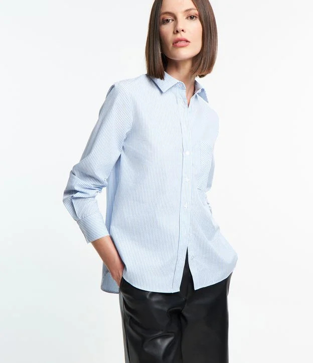 Camisa Básica em Tricoline com Estampa Listrada em Fio Tinto Azul/ Branco | Renner (BR)