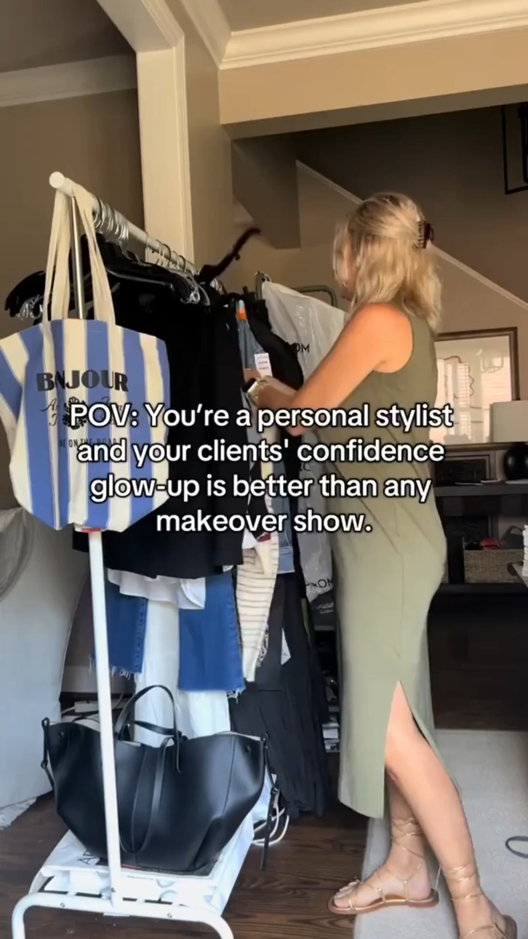 There’s nothing like seeing someone light up when they finally feel good in what they’re wearing. We don’t just style clothes—we style confidence. ⁠ If you’ve been stuck in a rut or settling for clothes that don’t feel like you, it might be time to bring in a pro. ⁠ ✨ Let’s shop smarter, edit with intention, and build a wardrobe that actually works for your lifestyle. 📩 DM us or visit www.effortlesstyle.com to get started. #personalstyling #effortlessstyle #styleover40 #nashvillestylist #personalstylist #styletipsforwomen #fashionover40 #fashionover50