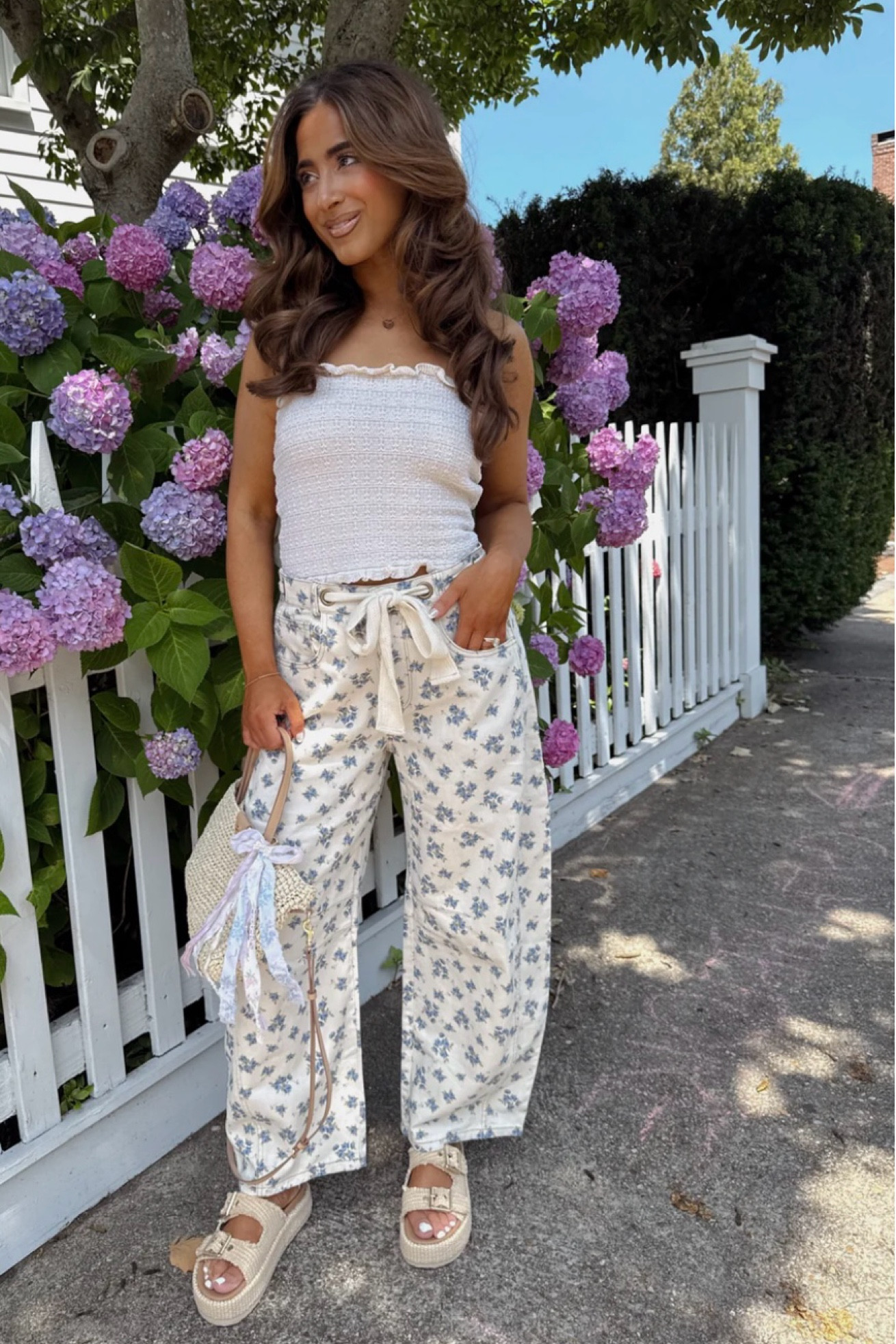 Fresh fit feel 🫐 These Blueberry barrel jeans serve up laid-back style with a modern twist—your new go-to for effortless cool, from city streets to coastal escapes.

#LTKWorkwear #LTKSeasonal #LTKStyleTip