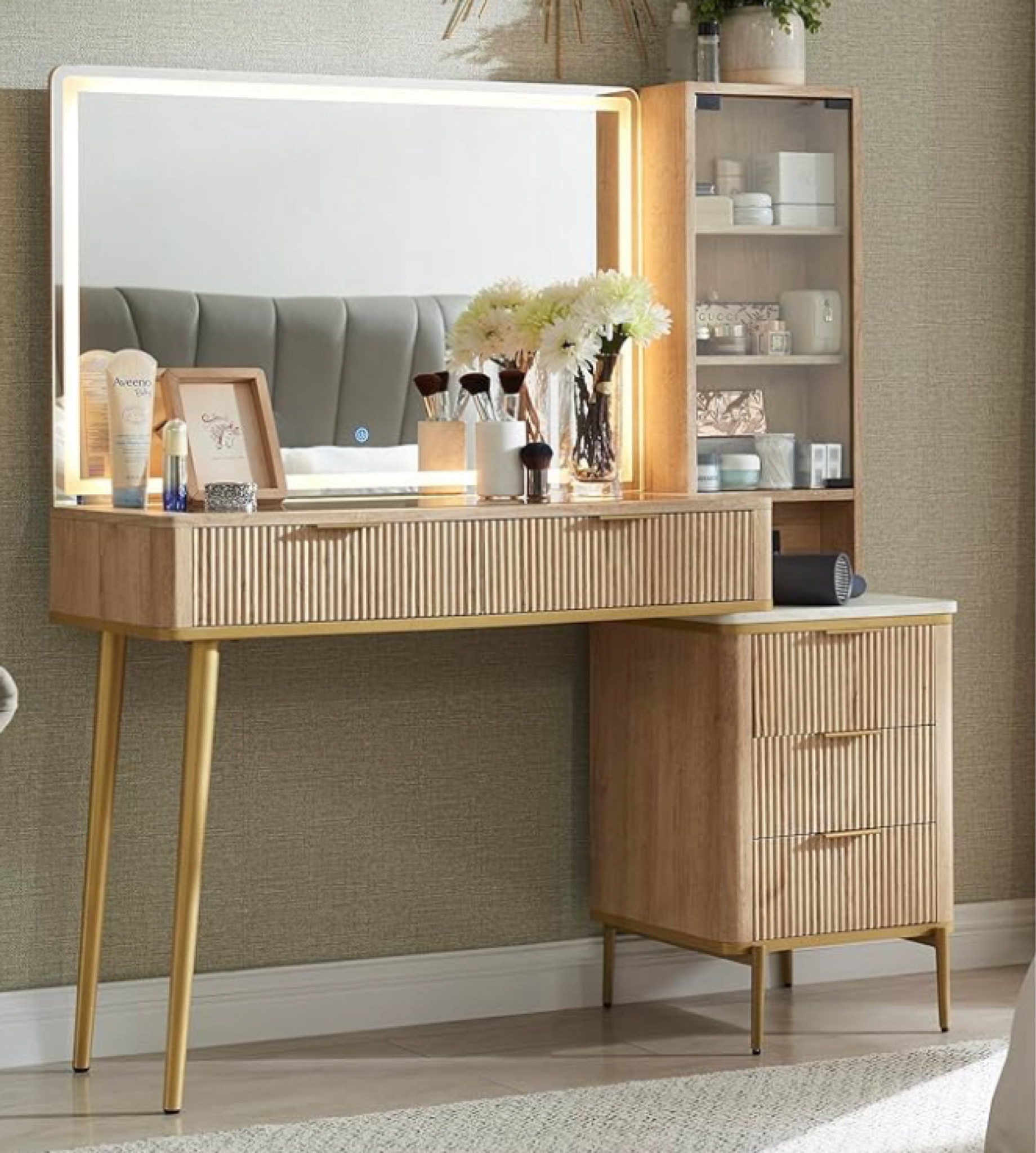 Makeup Vanity 

Amazon gift guide 
Teen gift guide
Gift for her 
Gift for mom 
Teen girl gift 
Christmas gift idea 
Amazon 
Vanity 


#LTKGiftGuide