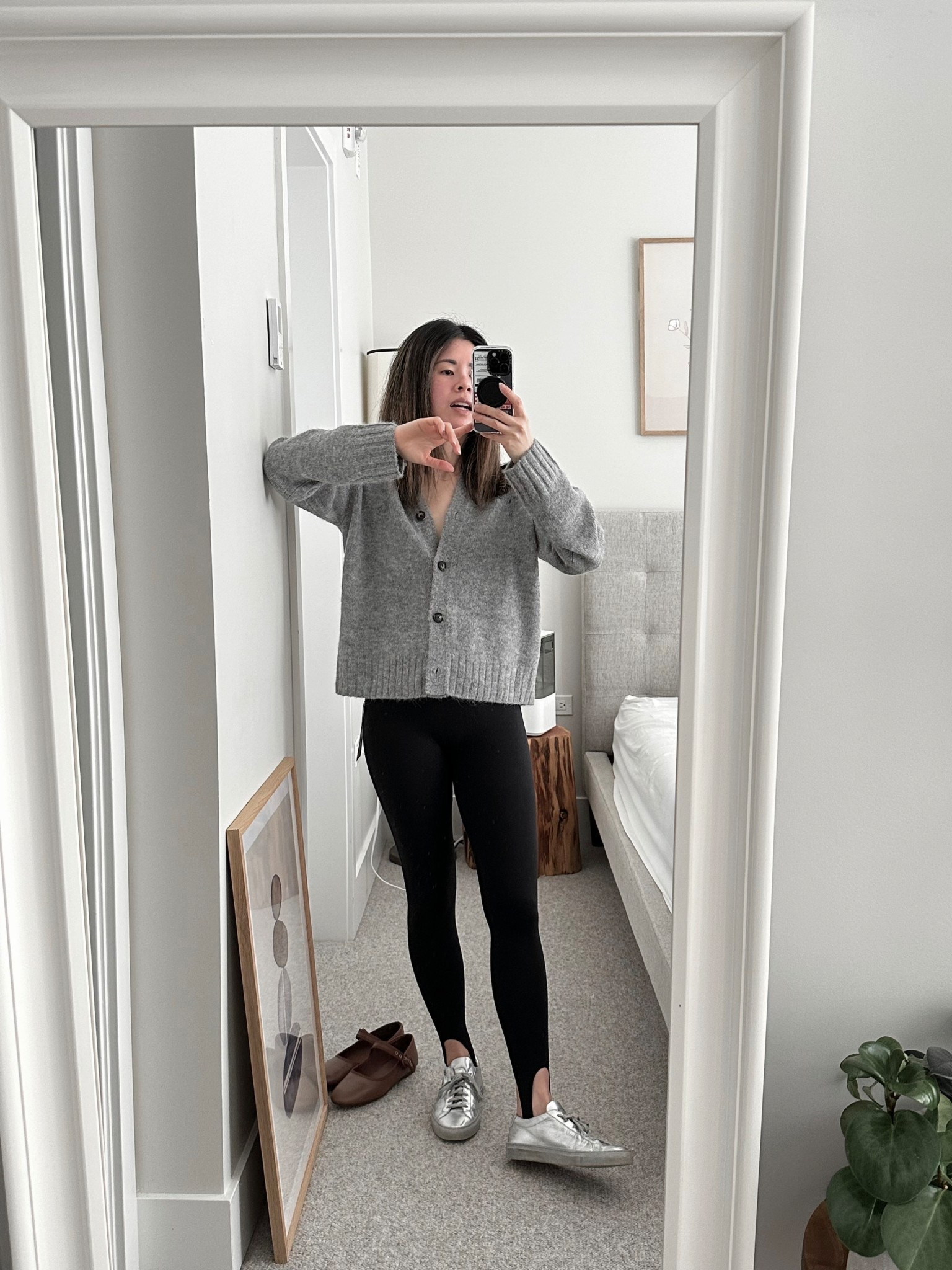 Petite friendly stirrup leggings. I’m in petite xs. It’s a bit tight, but S will be too big. For reference, I wear size 4 in Lulu leggings. 
Cardigan I am in xs  

#LTKcanada #LTKspring