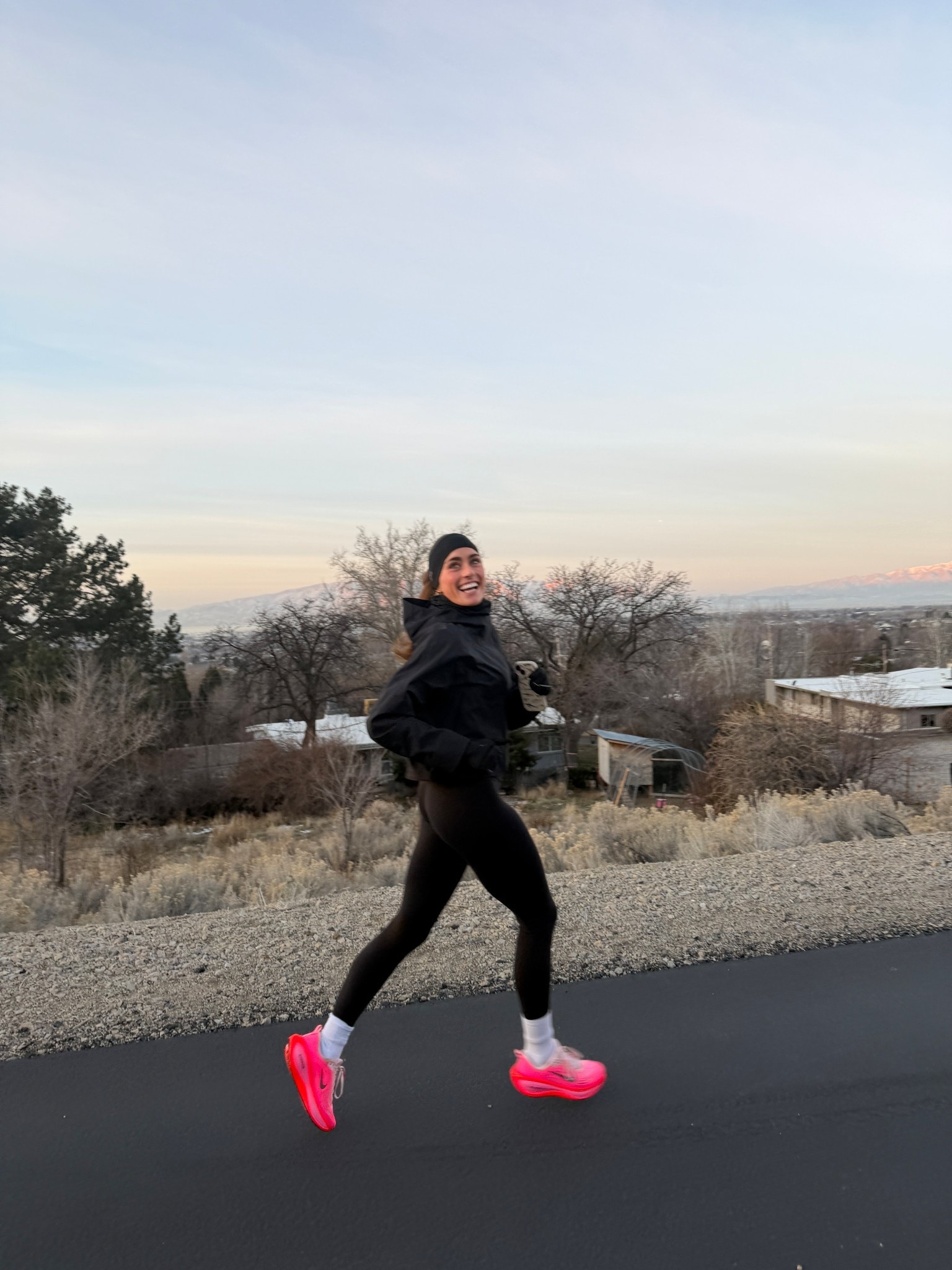 all black but a pop of pink🤭

#LTKfitnessgoals #LTKActive
