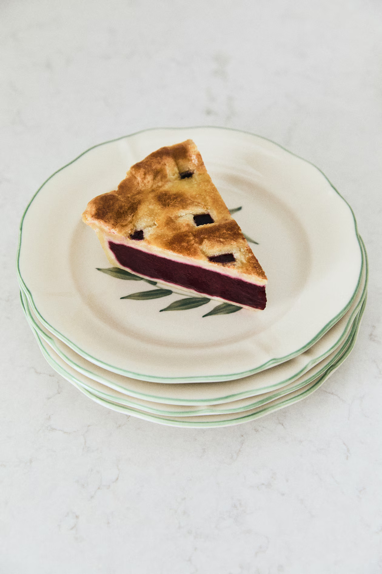 Hand-painted stoneware starter plate | H&M (UK, MY, IN, SG, PH, TW, HK)