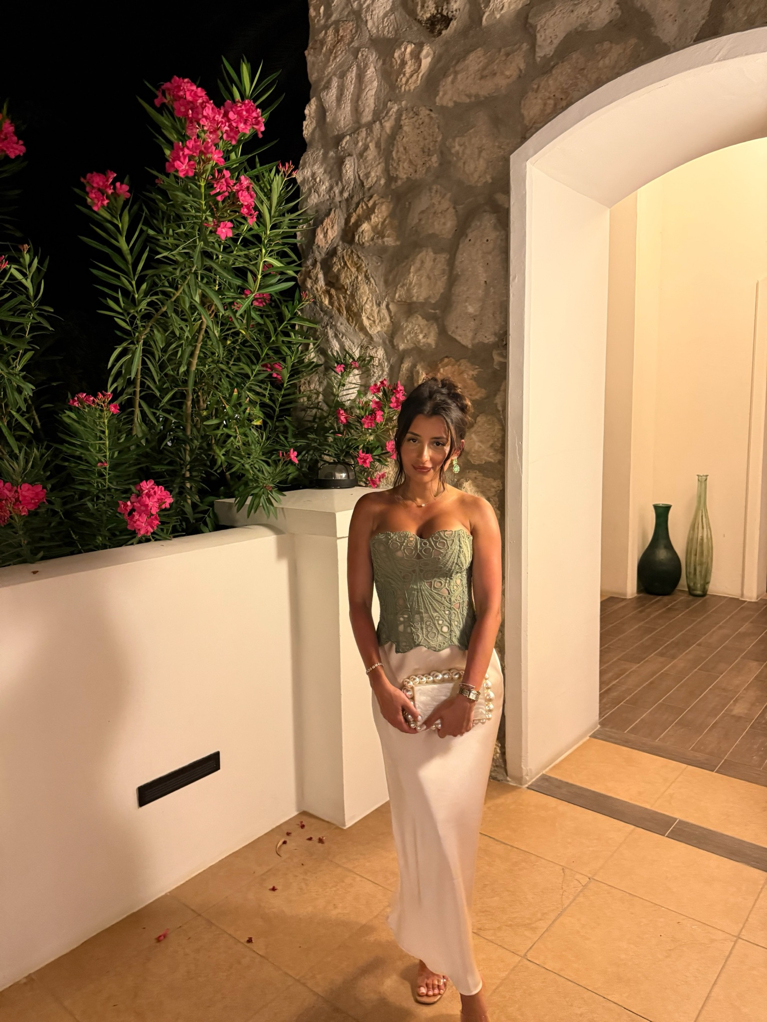 An elegant vacation dinner look🤍 #summeroutfit #vacationoutfit #corset #plt

#LTKTravel #LTKdayinmylife #LTKootd