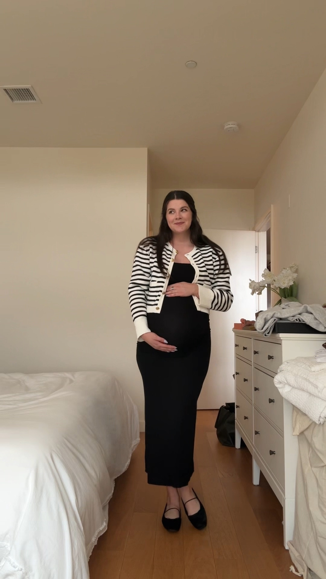 Third trimester - literally nothing fits but this skims dress I’ve been wearing since before pregnancy! maternity dress, maternity outfit, date night outfit 

#LTKBump #LTKSummerEdit