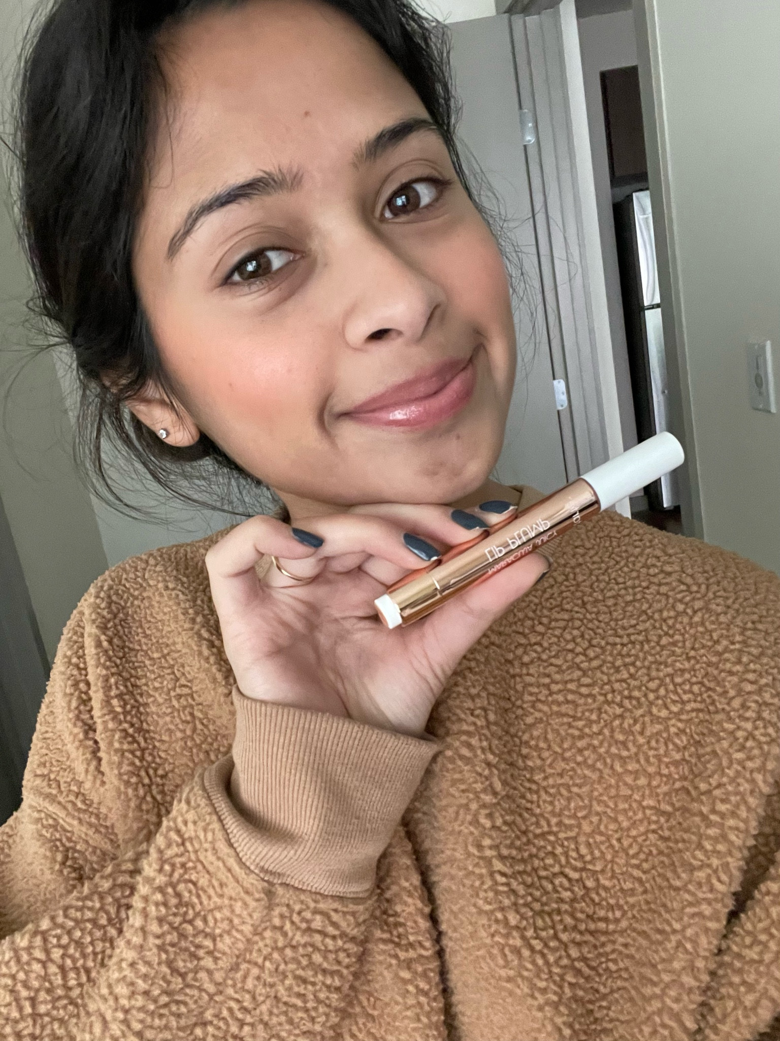 Favorite new easy lip - white peach 🍑

#LTKHoliday #LTKSeasonal #LTKCyberweek