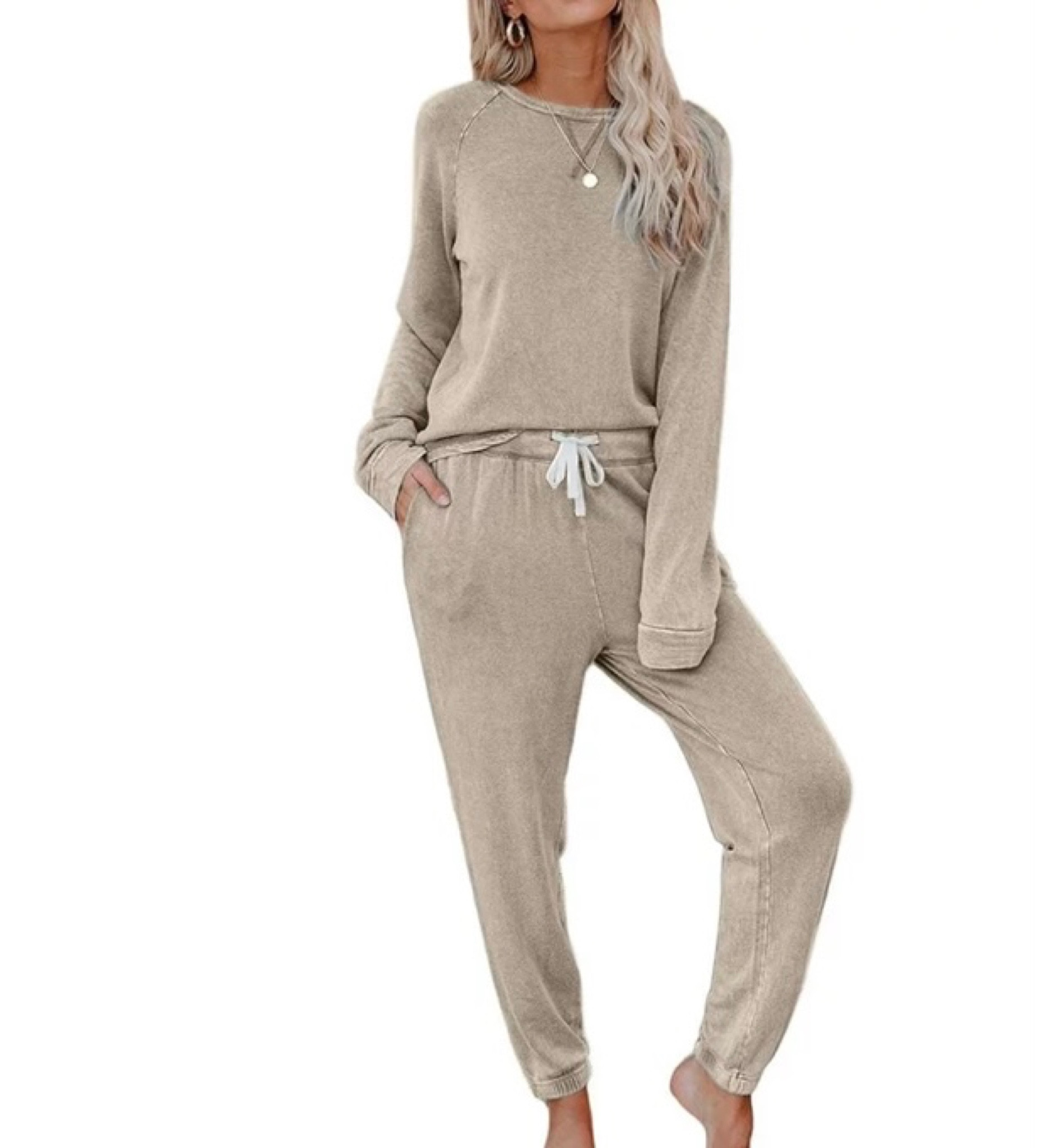 Lounge set 

#loungewear #athleiaure #walmart #pajamas 


#LTKfindsunder50 #LTKstyletip #LTKSeasonal