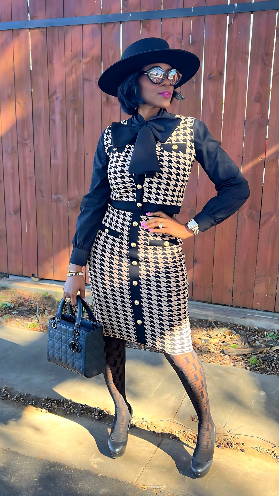 Let’s recreate the look with this set I snagged from Trésor Caché Boutique.
#WorkOutfit 

#LTKootd #LTKgrwm #LTKOver40