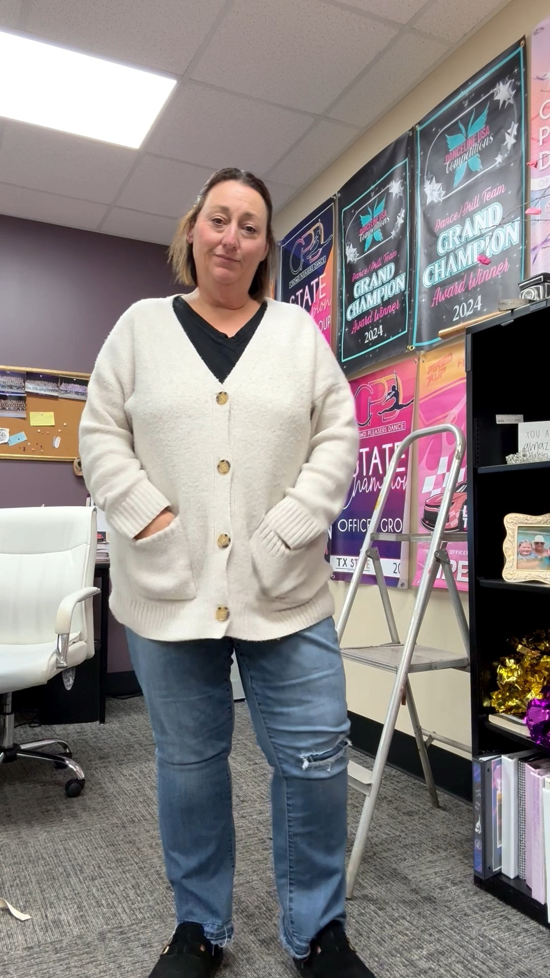 When the middle school children compliment your fit, you know it’s a win!  Walmart coming in clutch with the coziest cardigan. Wearing an XL

#LTKMidsize #LTKPlusSize #LTKootd