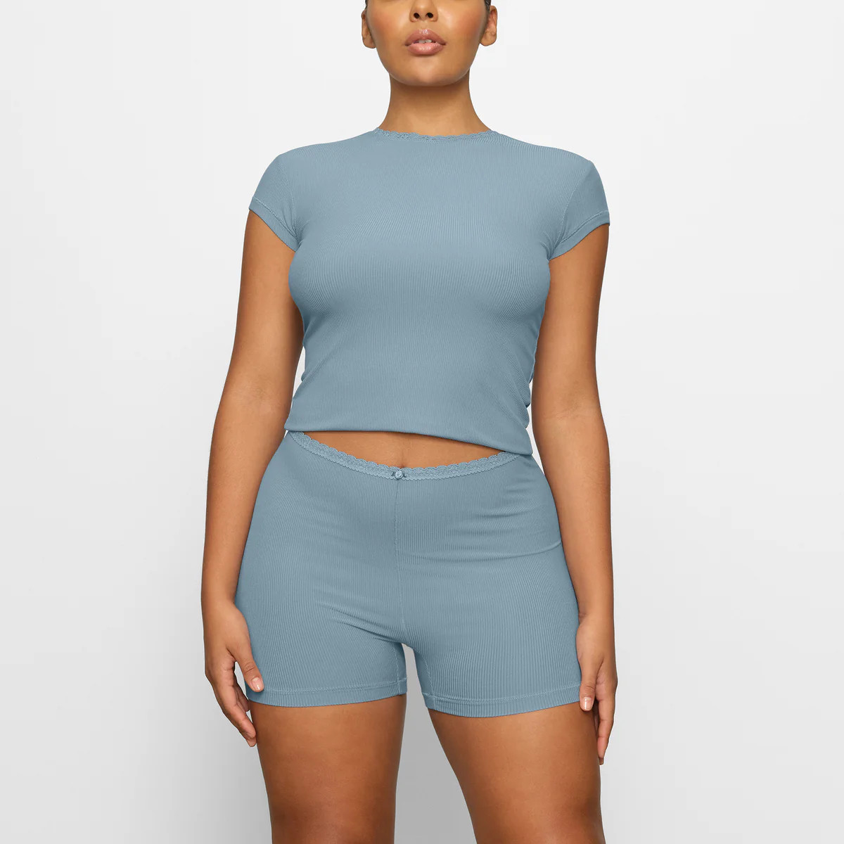 SOFT LOUNGE LACE T-SHIRT | SKIMS (US)