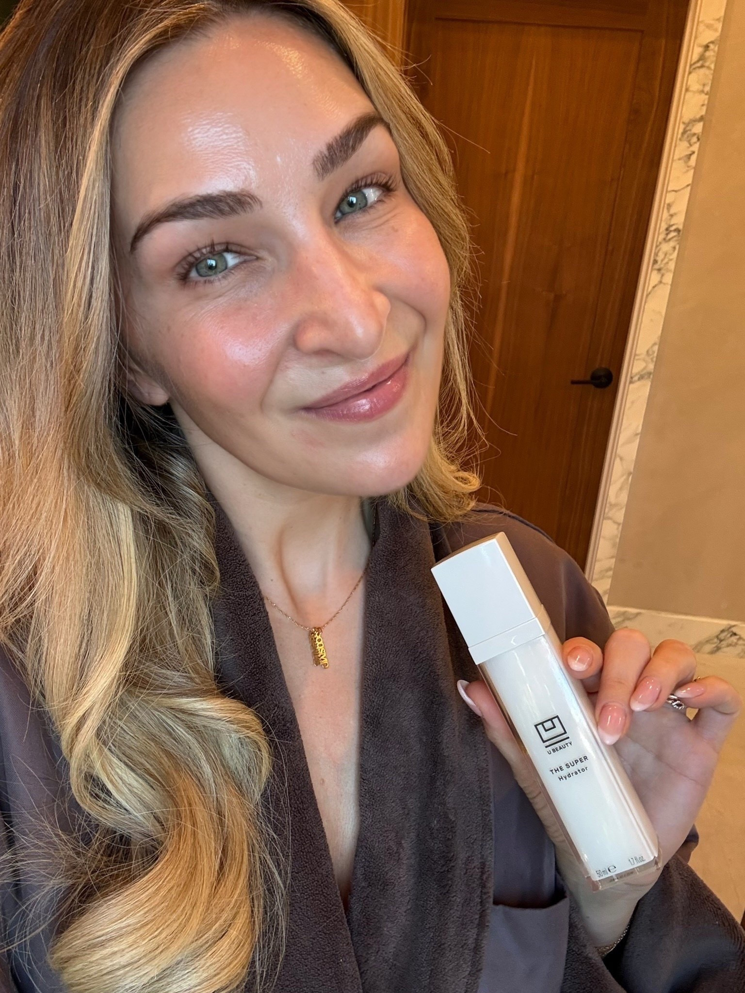 At 42, I’ve tried a lot of skincare…
but I keep coming back to U Beauty The Super Hydrator every single time.
If it’s not giving results like this, it’s not worth the splurge ✨

#LTKselfcare #LTKgrwm #LTKBeauty