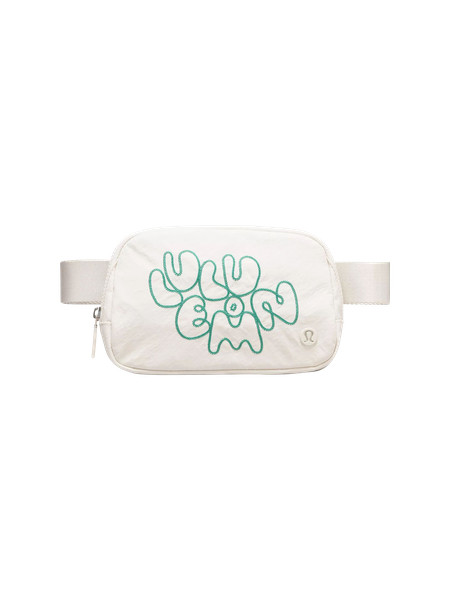 Everywhere Belt Bag 1L *Embroidery | Unisex Bags,Purses,Wallets | lululemon | Lululemon (US)