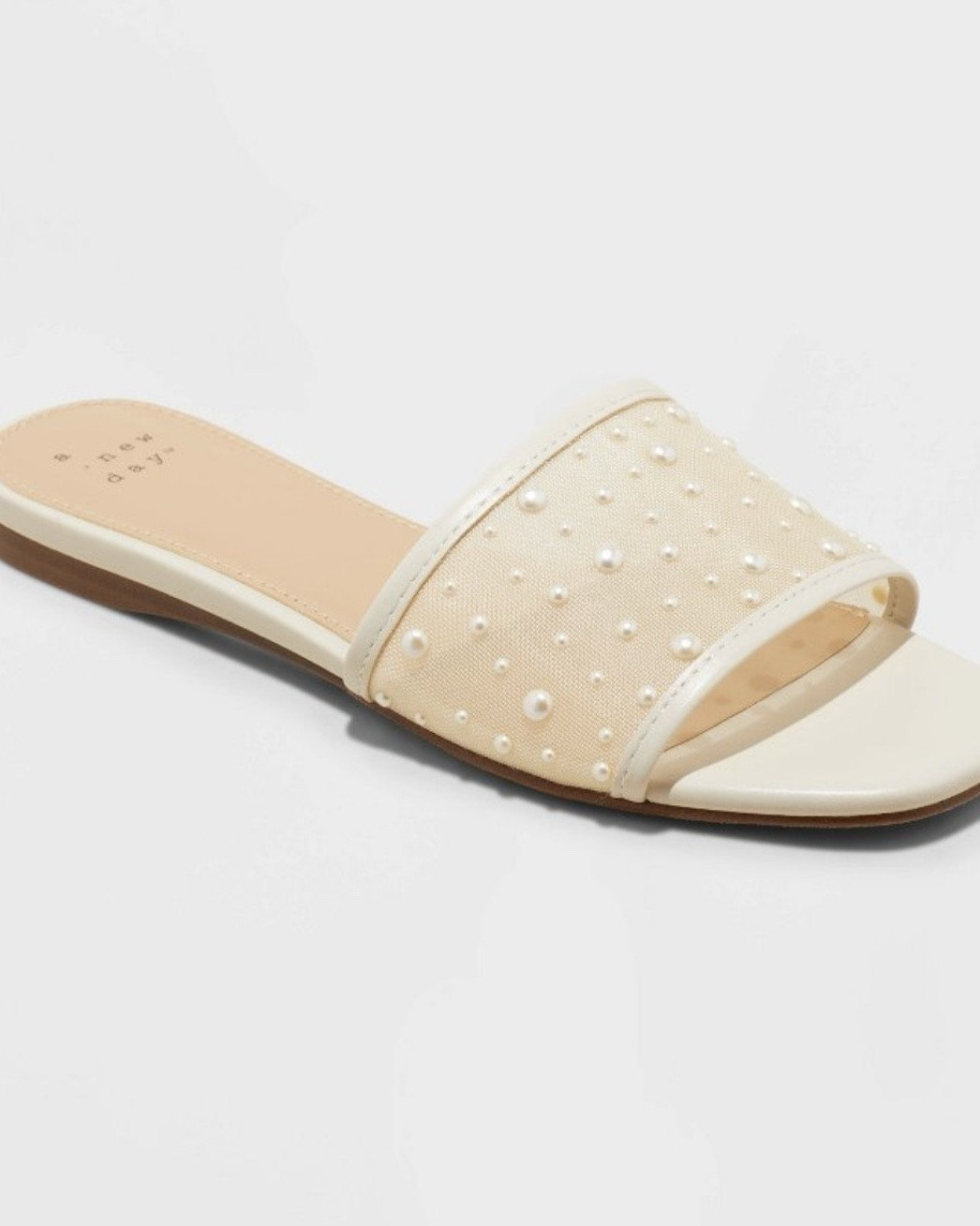 25$ cute flat shoe for spring ! Rhinestone flats 

#LTKShoeCrush #LTKFindsUnder50