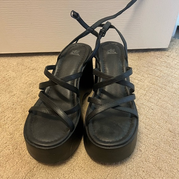 Wild Fable Black Strappy Platform Sandals | Poshmark