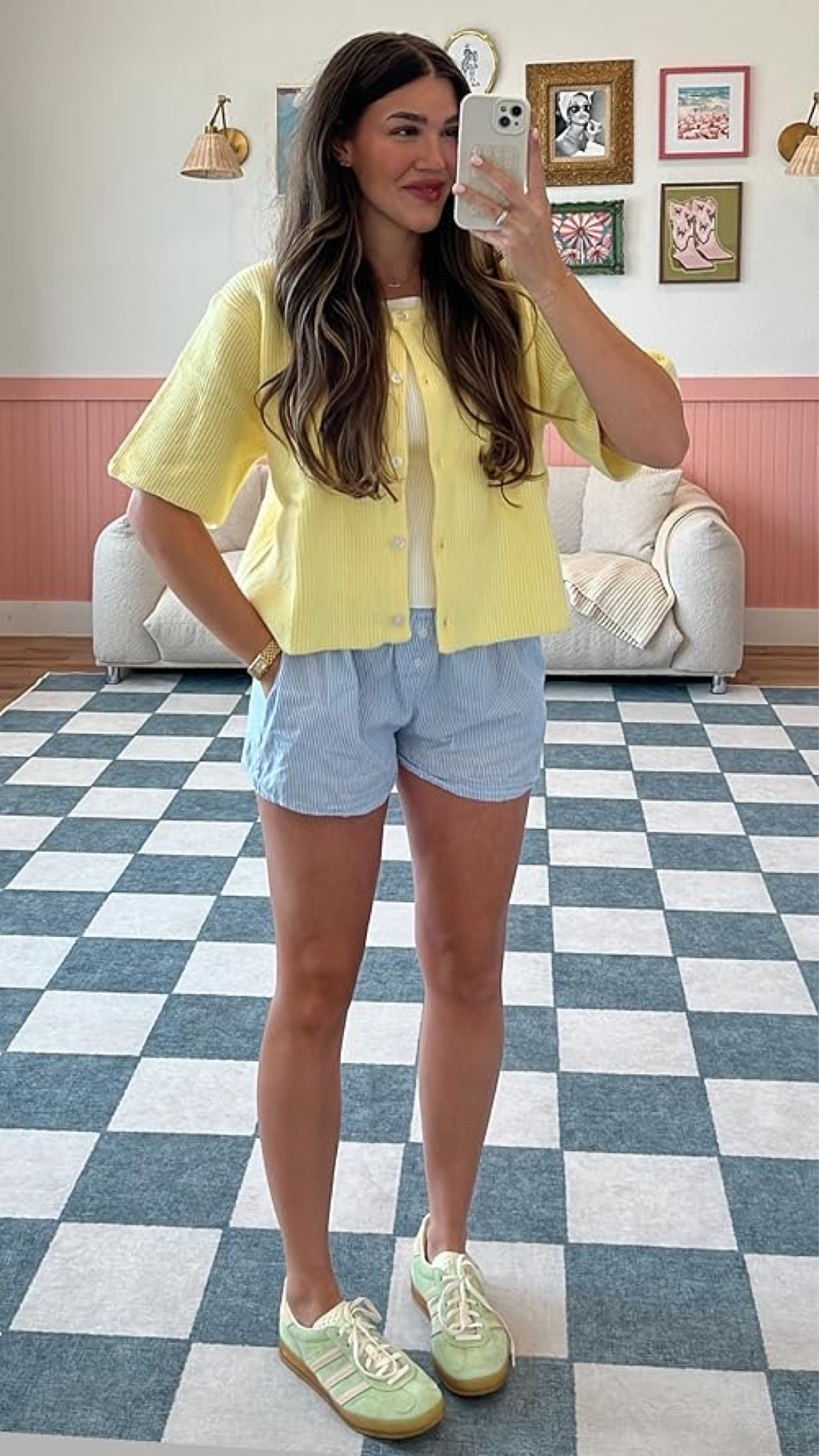 This sweater is only $17 on Amazon! Can you believe!? The perfect piece to go from summer to fall! 

#LTKStyleTip #LTKFindsUnder50