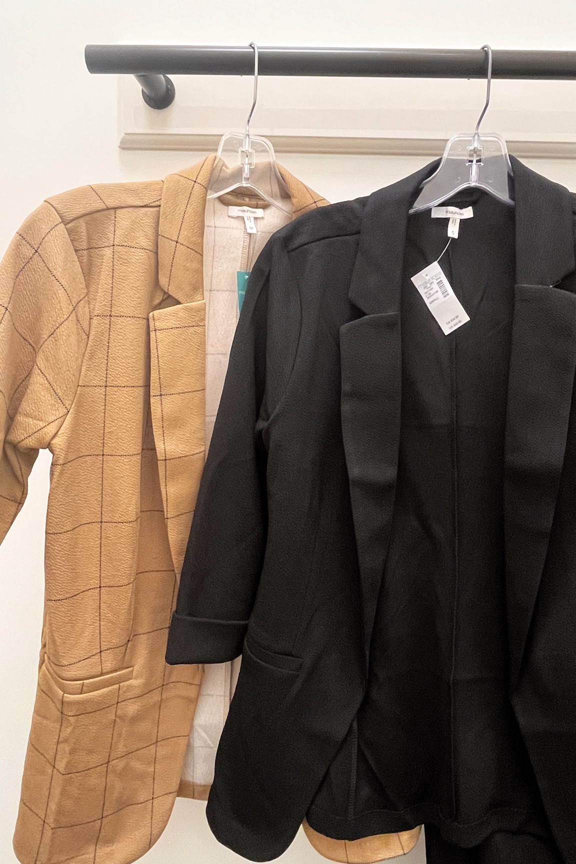 The size medium fit comfortably 

thin/ breathable fabric 
Great for summer work outfits 

#LTKWorkwear #LTKFindsUnder100 #LTKStyleTip