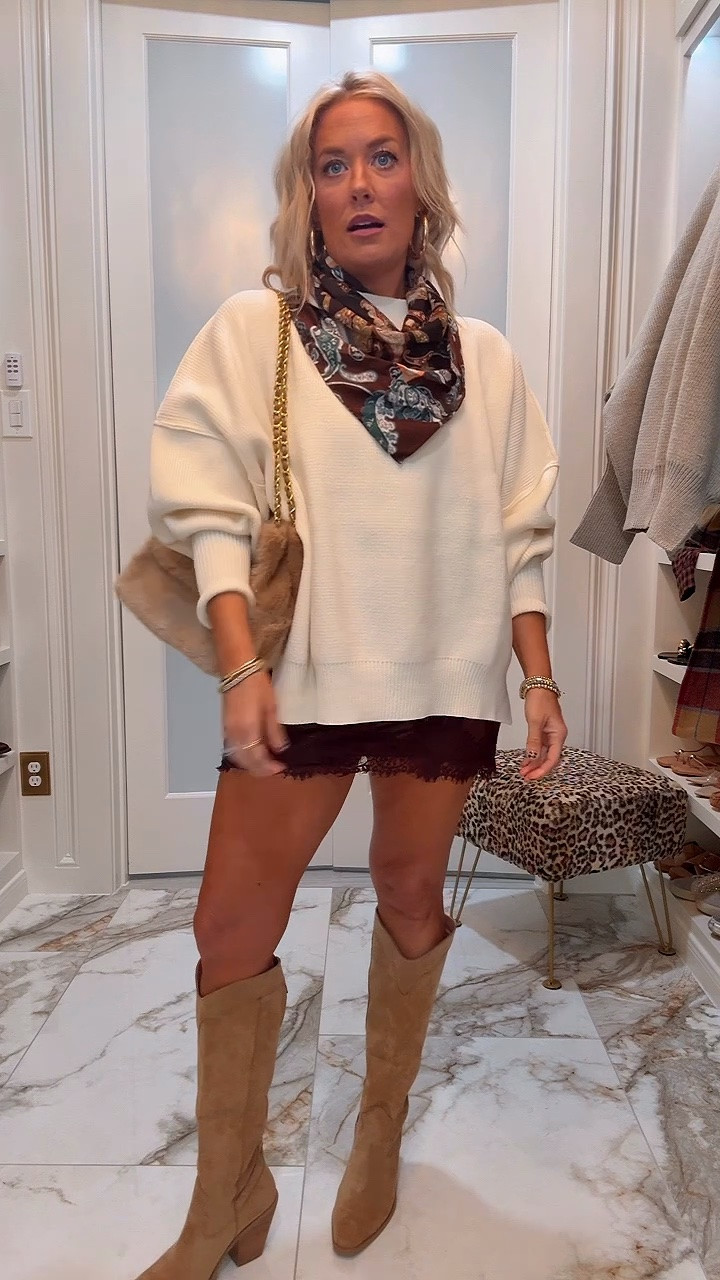 My 40% off code SEQUINS40 at Vici is live 
Size small in both