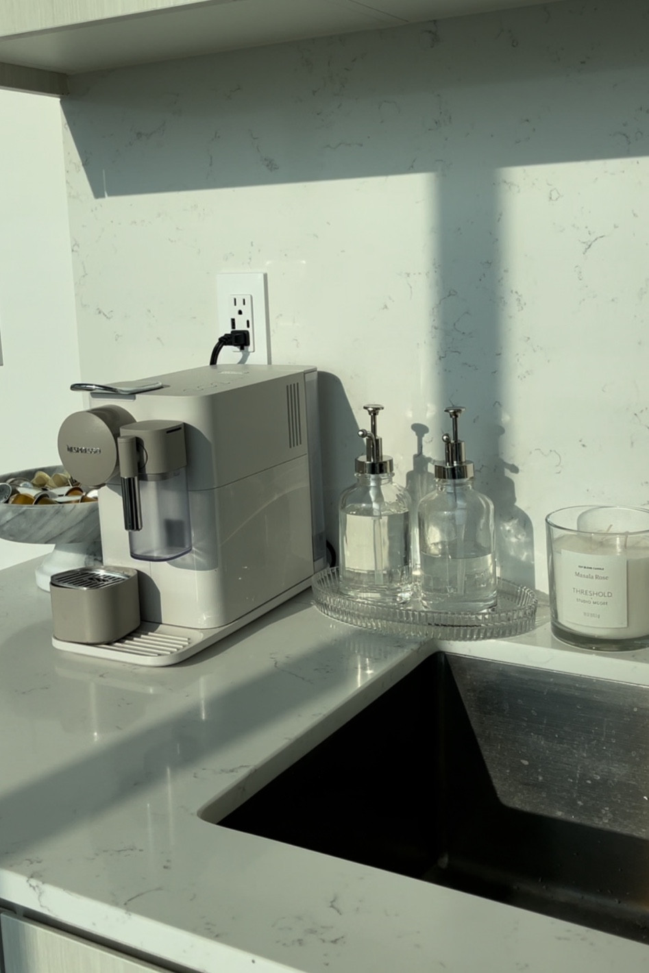 Kitchen sink & coffee bar setup/ decor! 🤍 #kitchensinksetup #kitchendecor #coffeebarsetup

#LTKHome #LTKFindsUnder100