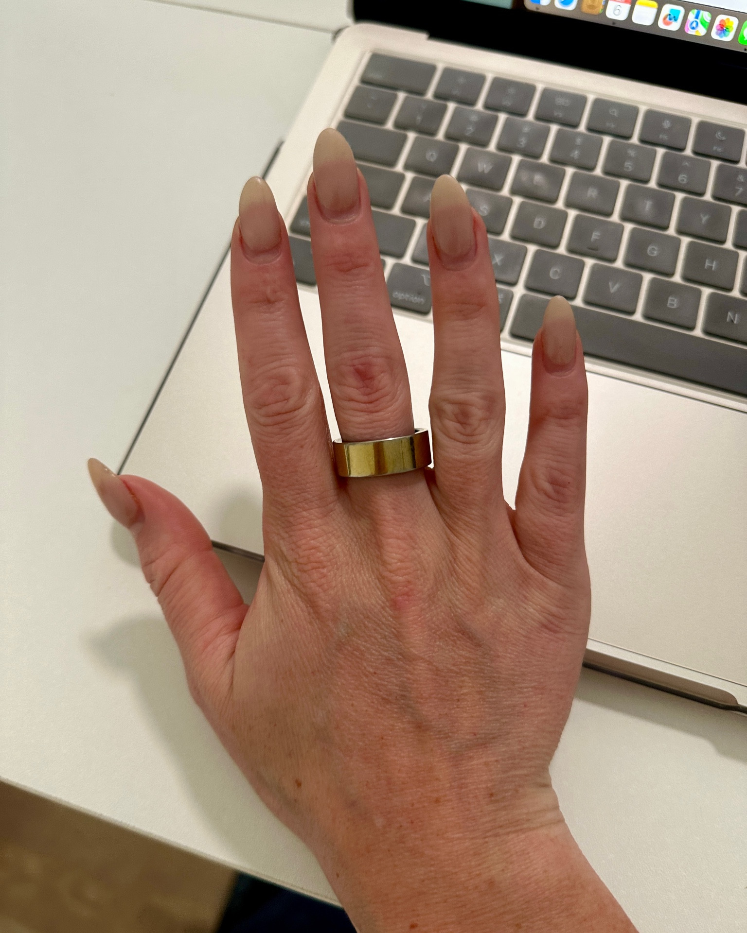 I can not go a day without this Ultrahuman AIR Smart Ring! I’m wearing a size 7!

#LTKActive